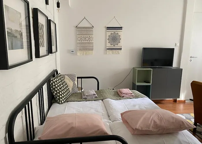 Mydowntownhome @ Parliament 아파트