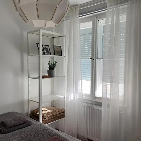 Appartement Mydowntownhome @ Parliament *
