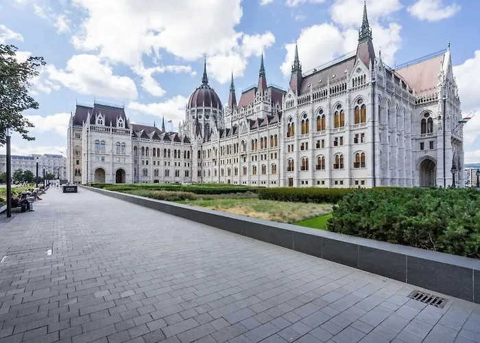 Mydowntownhome @ Parliament Budapest