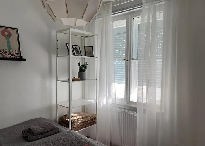 Lägenhet Mydowntownhome @ Parliament *