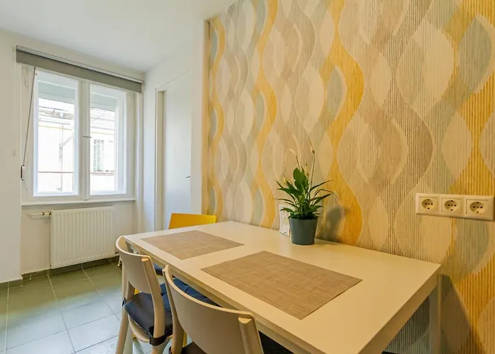 Mydowntownhome @ Parliament Budapest
